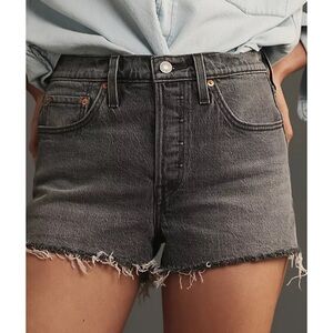 Levi’s shorts 501